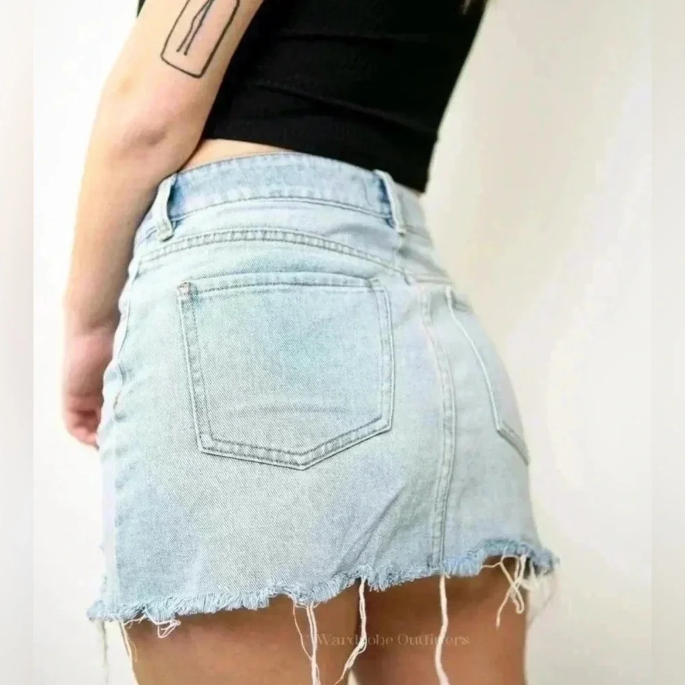 PACSUN Ultra Distressed Mini Jean Skirt Womens Size 26 Denim Raw Hem Y2K - Picture 2 of 10